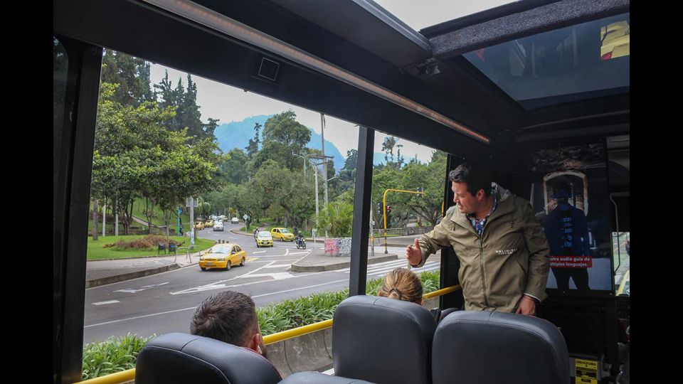 Bogotá A Tu Ritmo: Bus Turístico Hop On - Hop Off foto 5