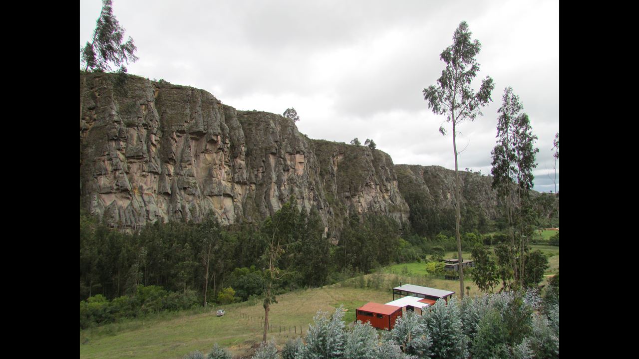 Escalada En Las Rocas De Suesca (1)