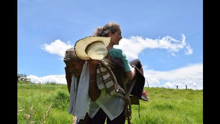 Floriculture And Silletera Tradition In Santa Elena foto 4