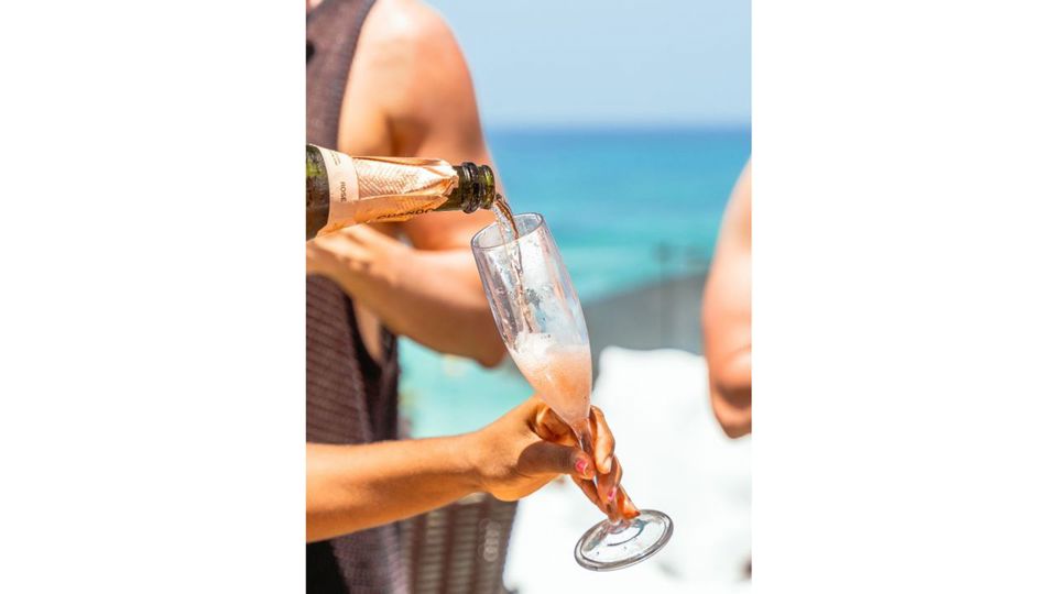 Day Pass At Bora Bora Beach Club foto 6