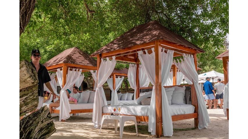 Day Pass At Pao Pao Beach Club foto 5