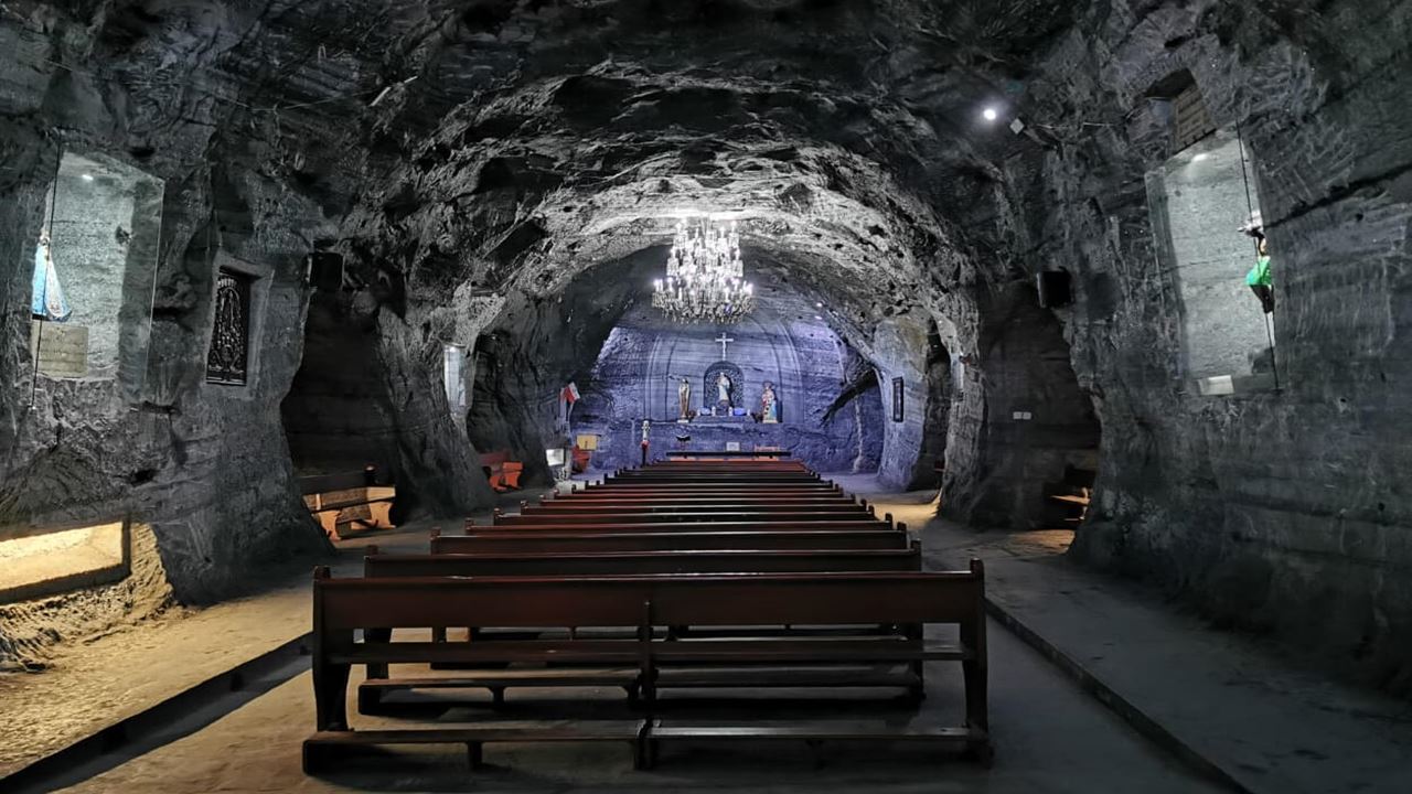 Group Tour To The Zipaquirá Salt Cathedral (4)