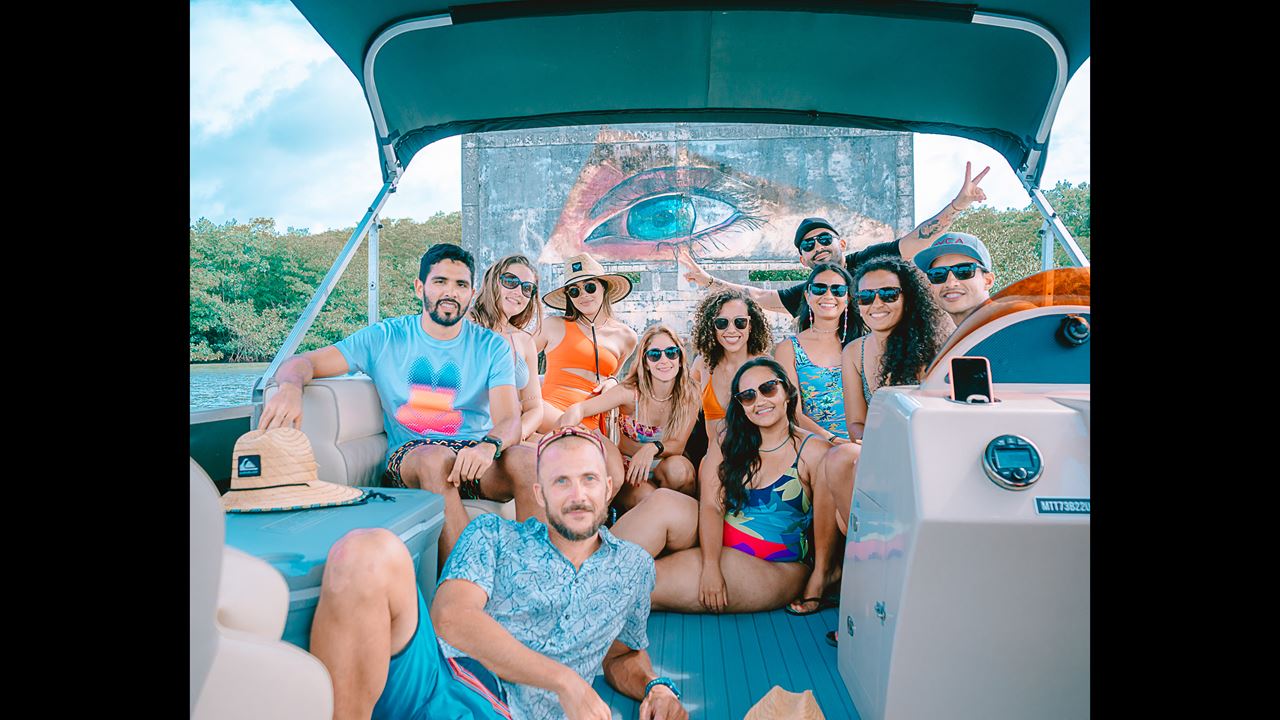 Tour En Pontón Por Los Cayos Con Snorkeling Y Bebidas foto 3