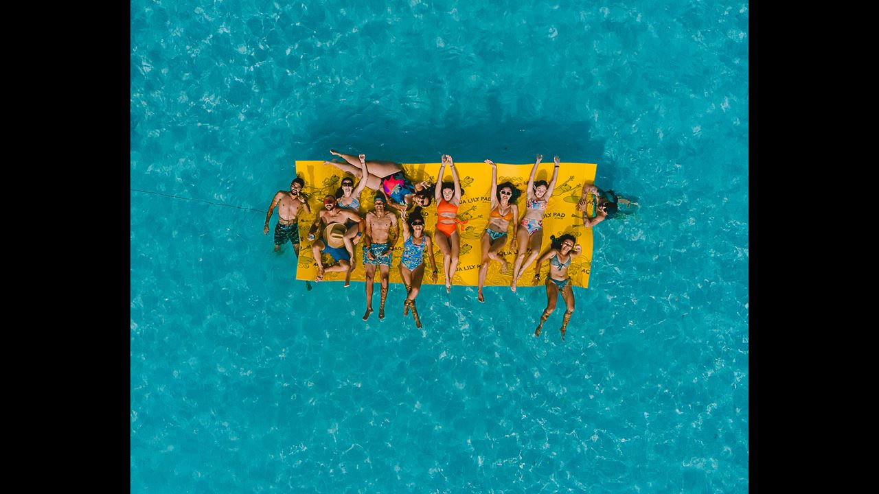 Tour En Pontón Por Los Cayos Con Snorkeling Y Bebidas foto 2