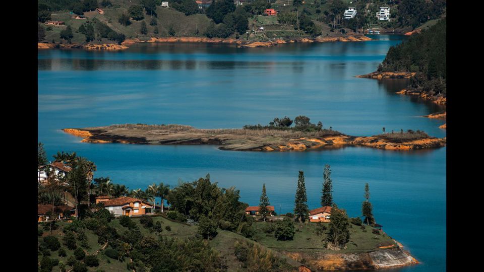 Private Tour Guatapé La Piedra Del Peñol foto 8
